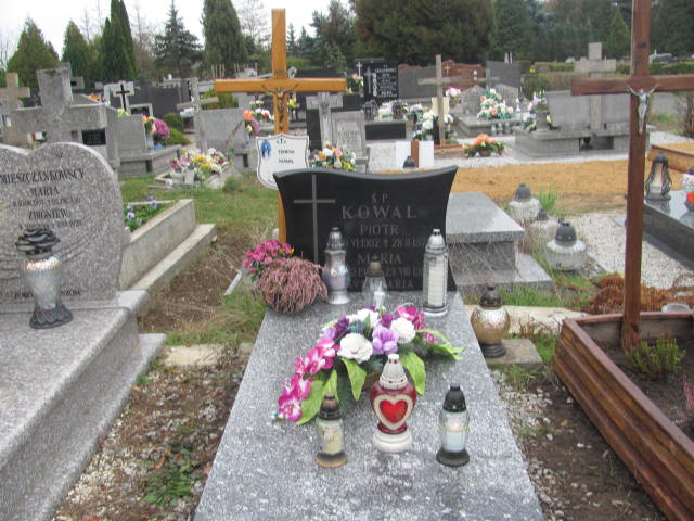 Grób Maria Kowal
