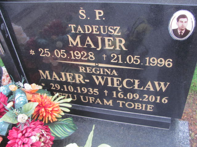 Grób Tadeusz Majer